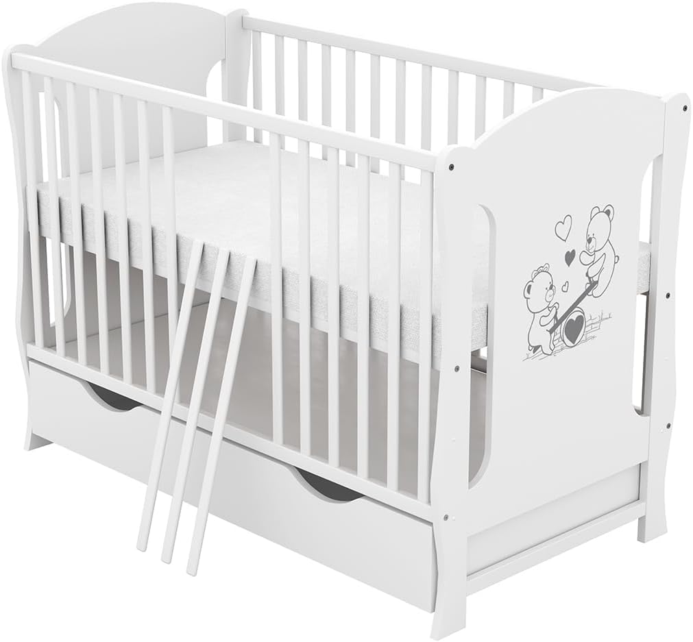 Baby Delux Babybett 60x120 Weiß mit Matratze & Schublade, Umbaubar zum Juniorbett, Kinderbett aus Kiefernholz