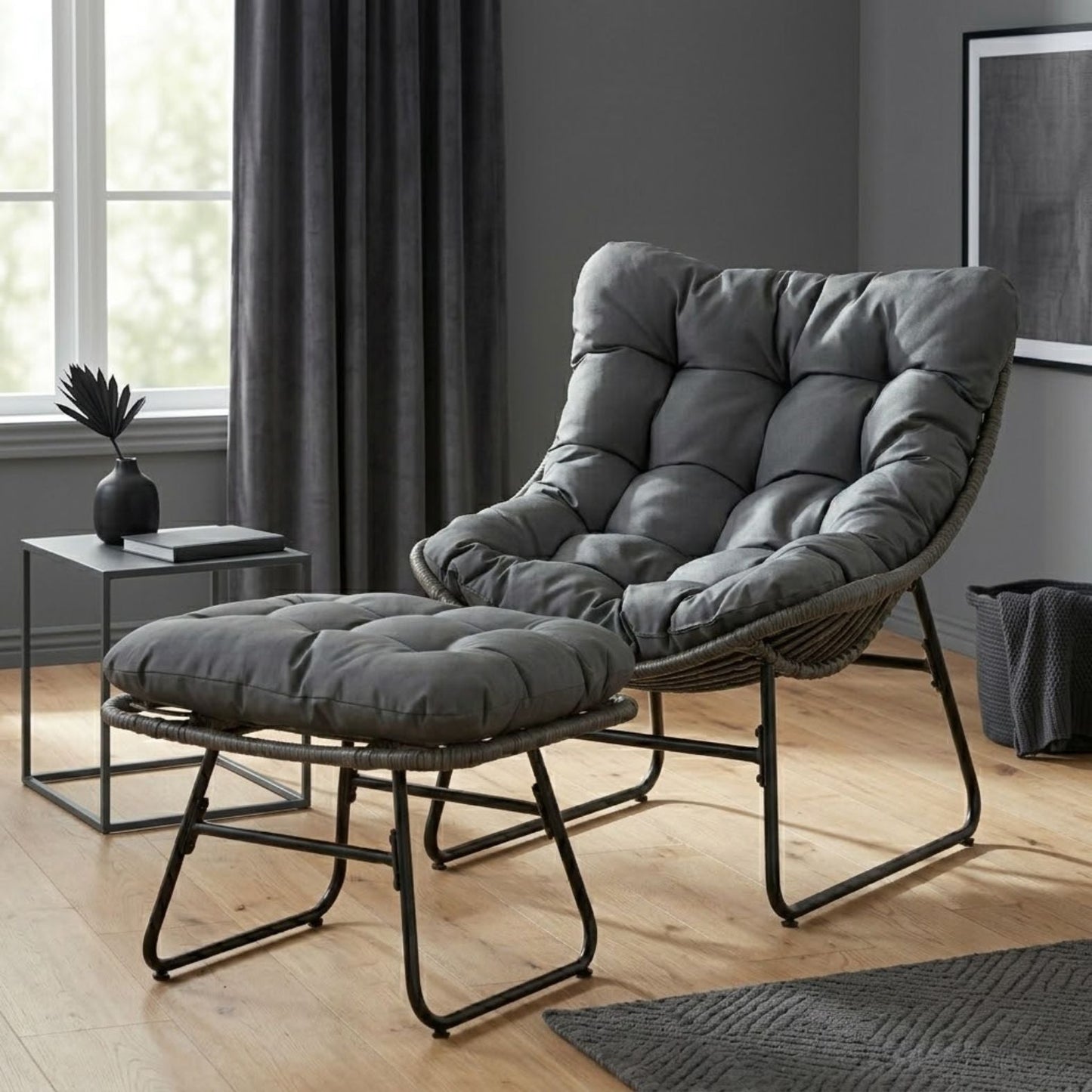 Bequemer Loungesessel aus Polyrattan mit Fußhocker und Dicken Polstern – Komfortabler Relaxsessel für Garten & Balkon – Grau