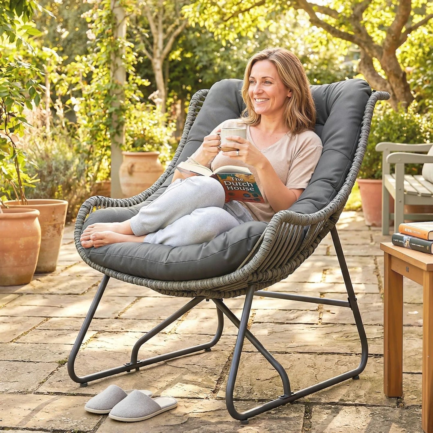 Stilvoller Rattan Gartensessel mit Komfortablem Kissen für den Außenbereich – Grau
