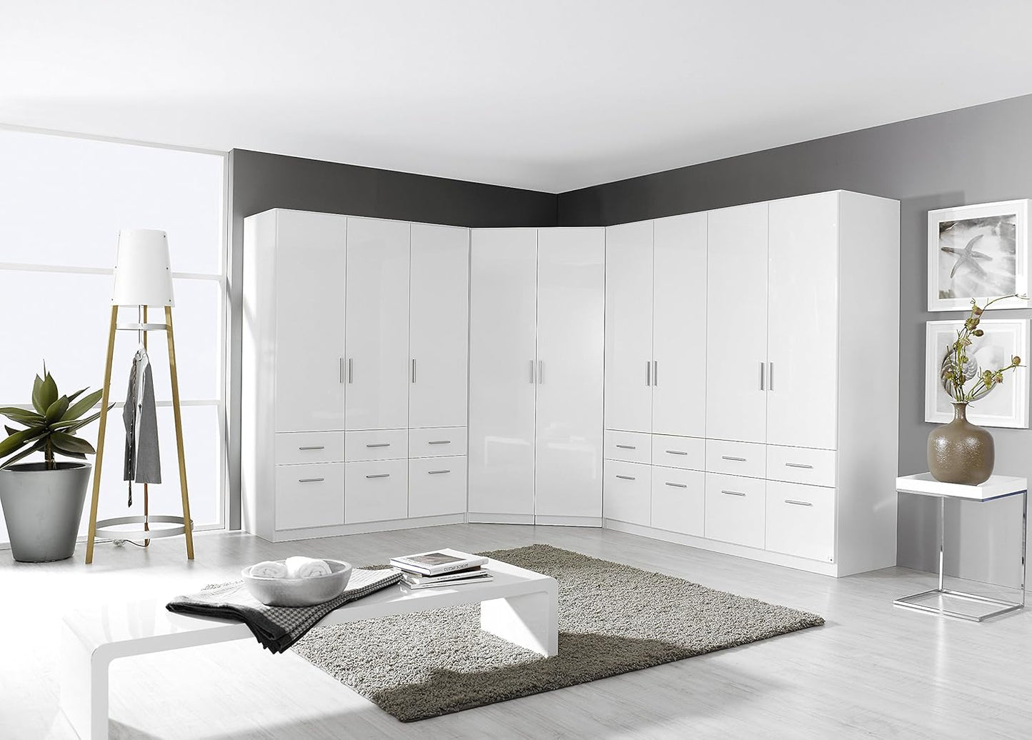 Rauch Möbel Celle Kleiderschrank Weiß Hochglanz, 3-türig mit 6 Schubladen, Drehtürenschrank für Schlafzimmer & Kinderzimmer